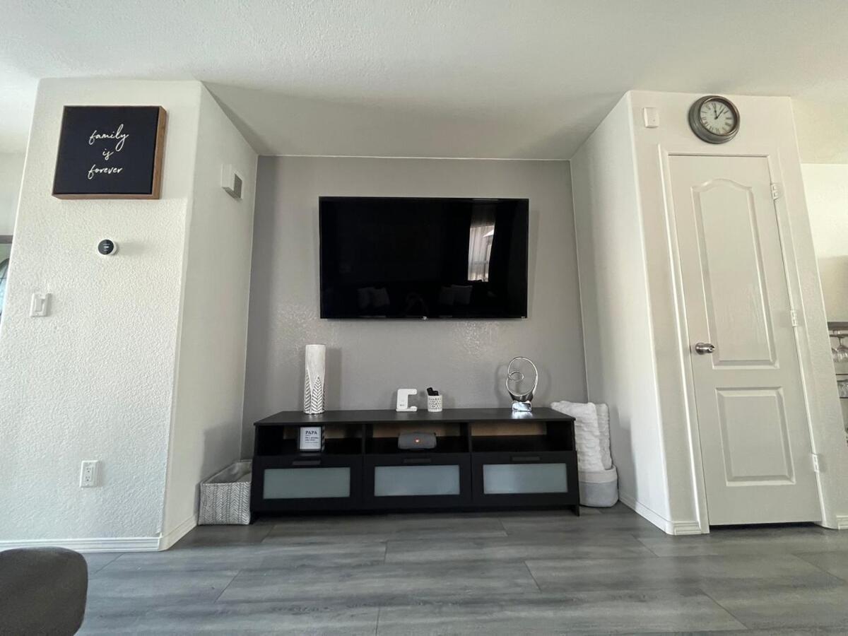 Ferienhaus Beautiful 2 Story 20 Minutes From The Strip *